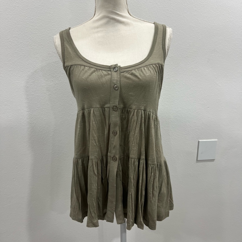 Happening in the Present Khaki Button-Front Sleeveless Blouse